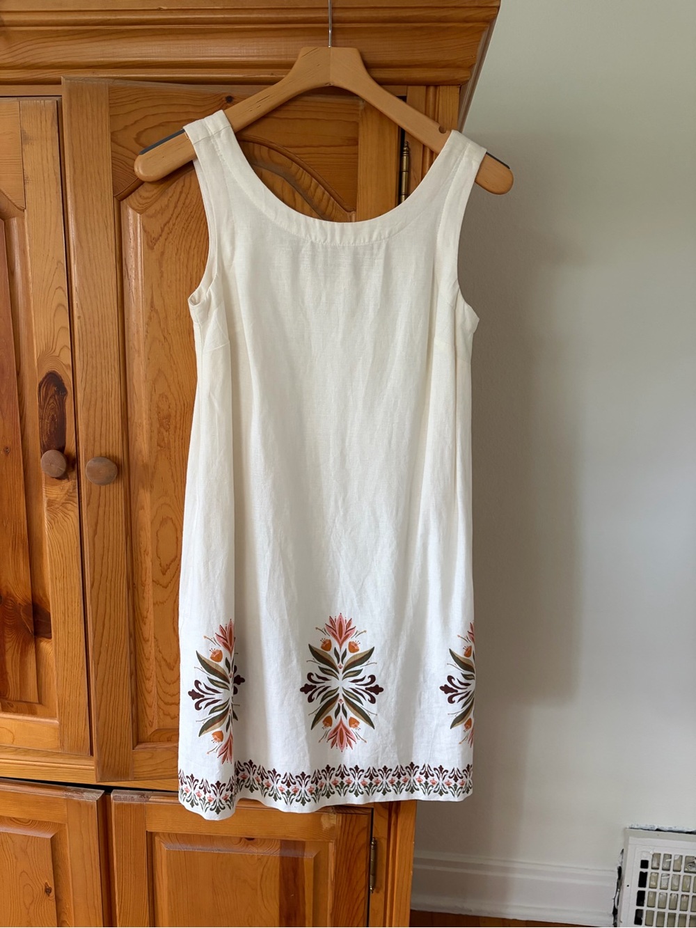 Rachel Zoe Cream Sleeveless Mini Dress with Warm Floral Motif